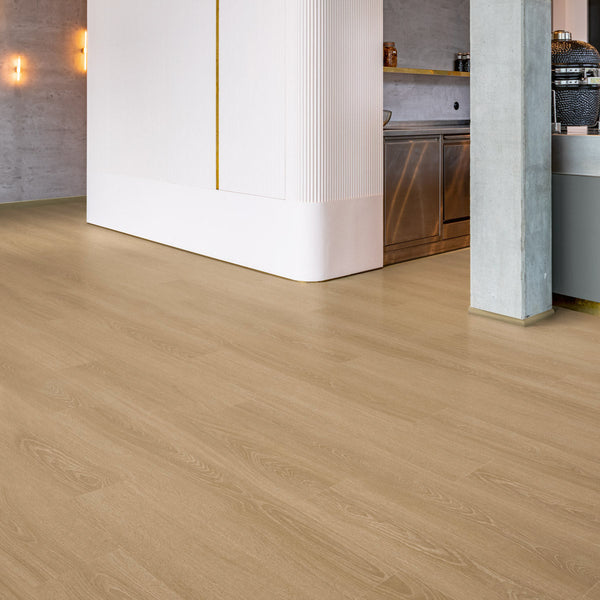 Raumbild von COREtec Klick-Vinyl Eiche Elegance Oak 76 dezentes Dekor in Holzoptik